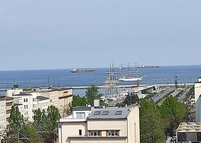 Sleepy3city With Sea View Ii Apartment